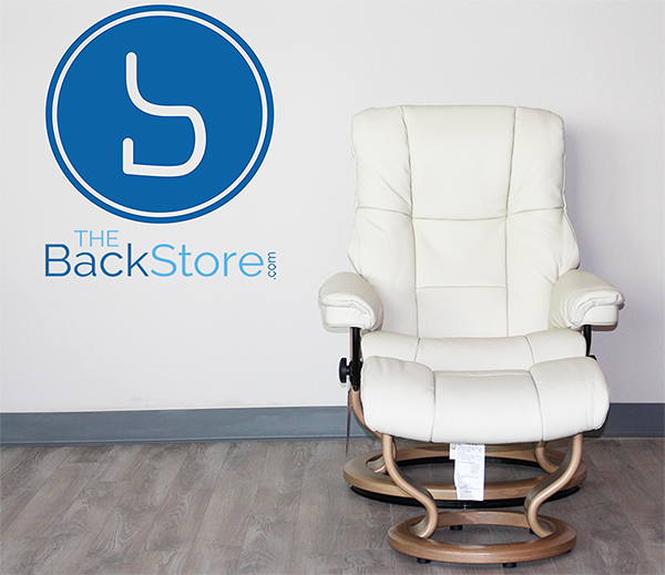 Stressless Recliner Chair Mayfair Paloma Light Grey Leather and Ottoman by Ekornes